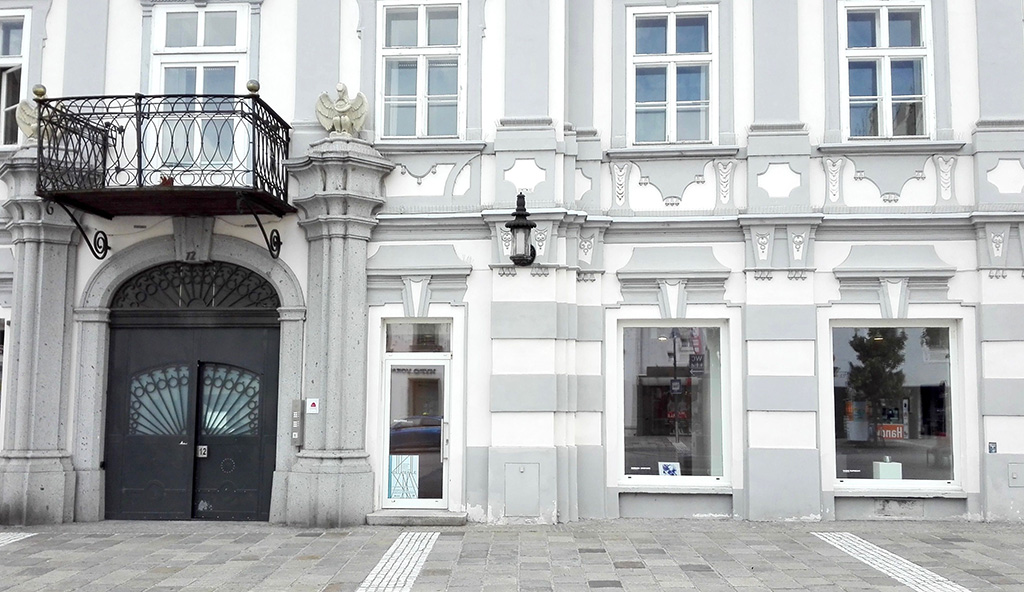 Kaiser-Josef-Platz 12